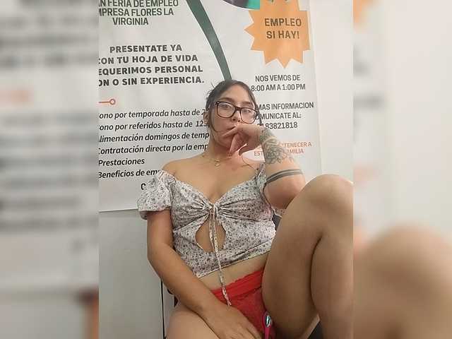 Ashly-7's BongaCams show and profile