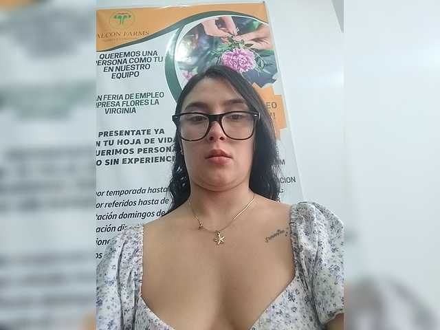 Ashly-7's BongaCams show and profile
