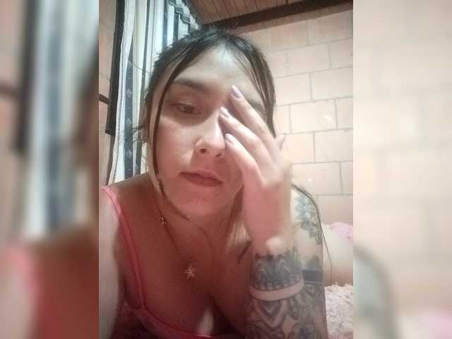 Ashly-7's BongaCams show and profile