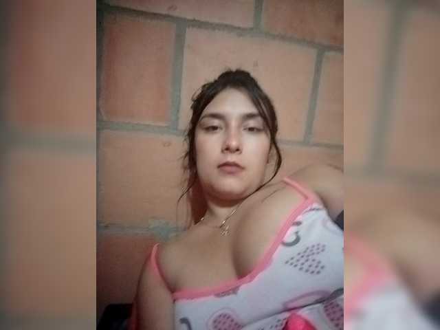 Ashly-7's BongaCams show and profile