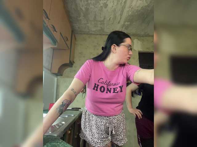 goldencouple's BongaCams show and profile