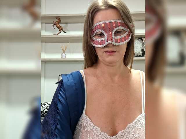 sabrinaafarm's BongaCams show and profile