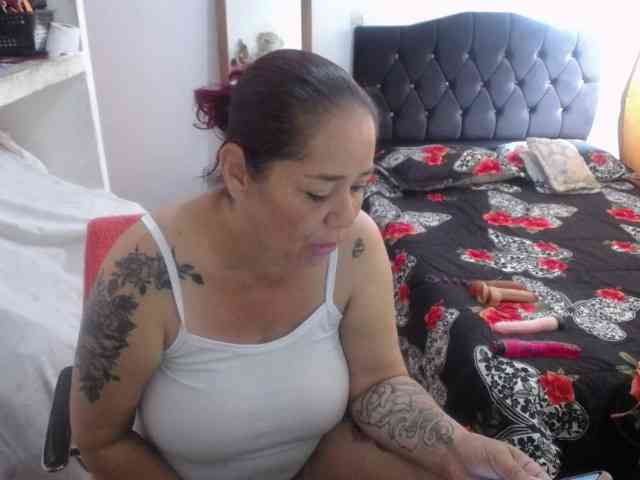 Deboramilf73 Live Webcam on BongaCams