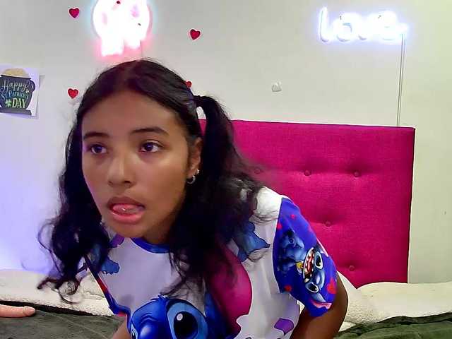 Ellie-Cute7's BongaCams show and profile