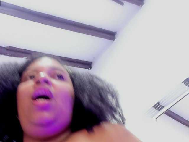 PhyllisDunbar's BongaCams show and profile