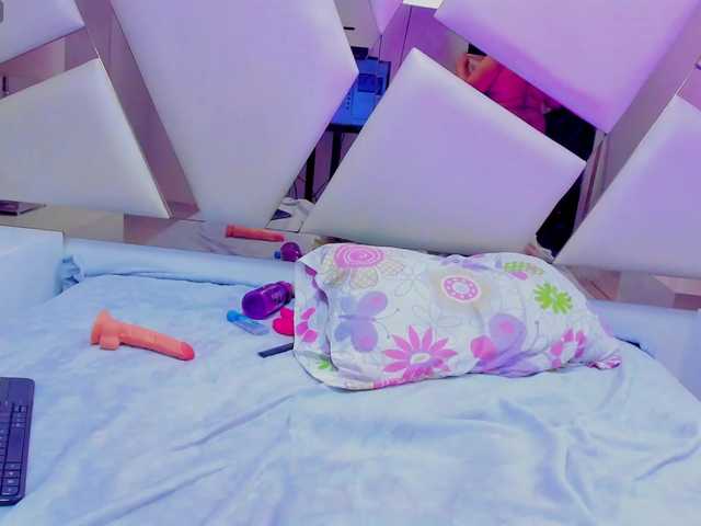 PhyllisDunbar's BongaCams show and profile