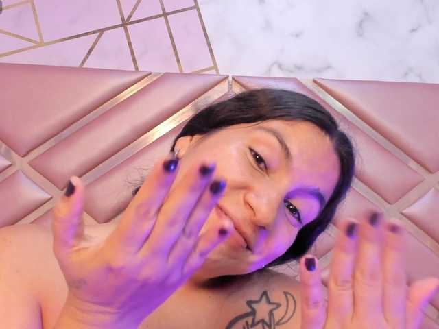 DianaSheren's BongaCams show and profile