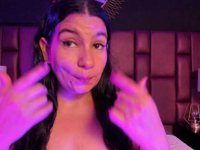 DianaSheren's BongaCams show and profile