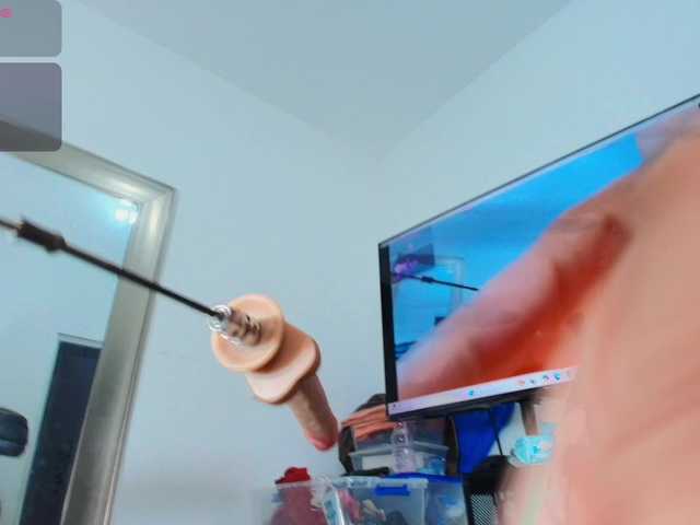 Slutty-Sucker's BongaCams show and profile