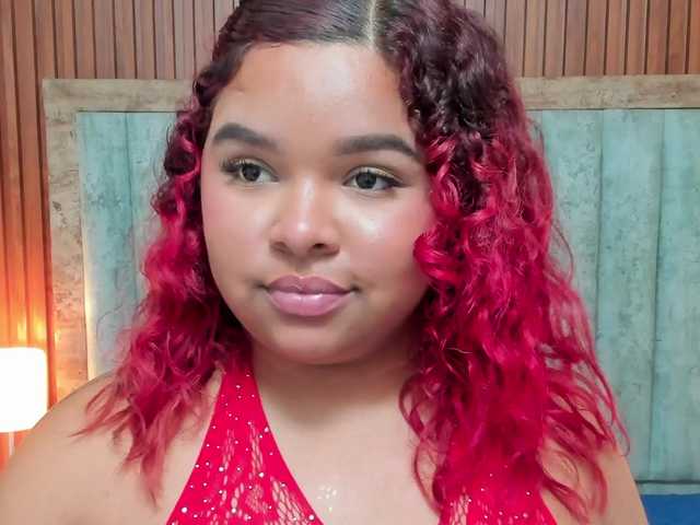 SophieReed's BongaCams show and profile