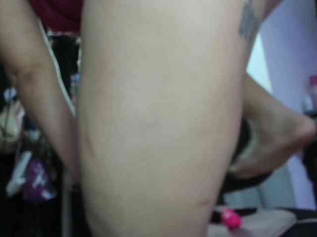 AliceFox-Purple webcam