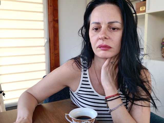 MiriamDelyn's BongaCams show and profile