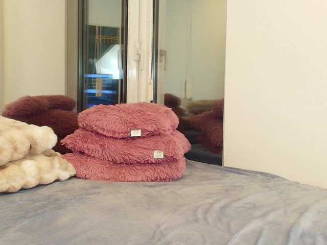 AngelicFox's BongaCams show and profile