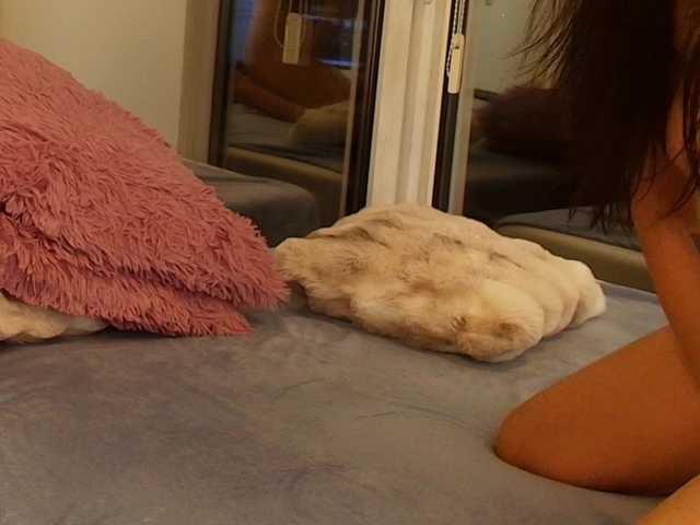 AngelicFox's BongaCams show and profile