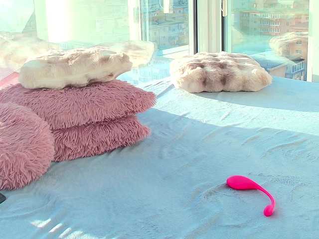 AngelicFox's BongaCams show and profile