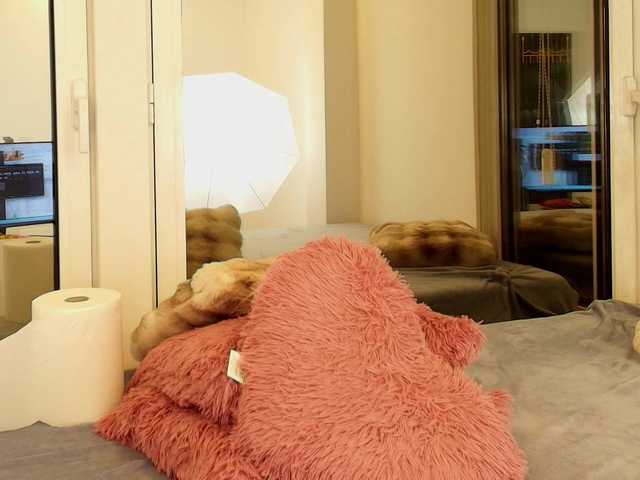 AngelicFox's BongaCams show and profile