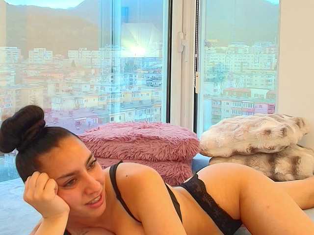 AngelicFox's BongaCams show and profile