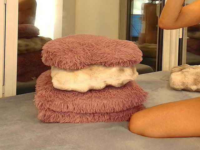 AngelicFox's BongaCams show and profile