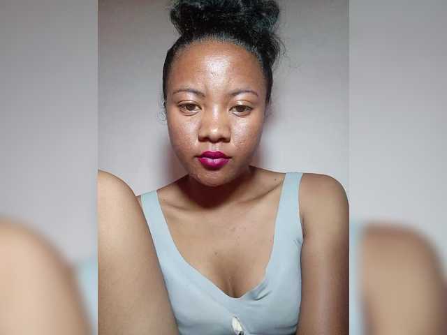 Rosiah01's BongaCams show and profile