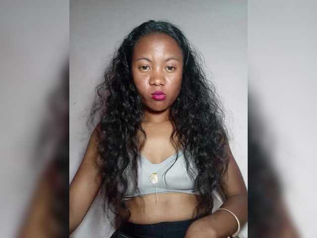 Rosiah01's BongaCams show and profile