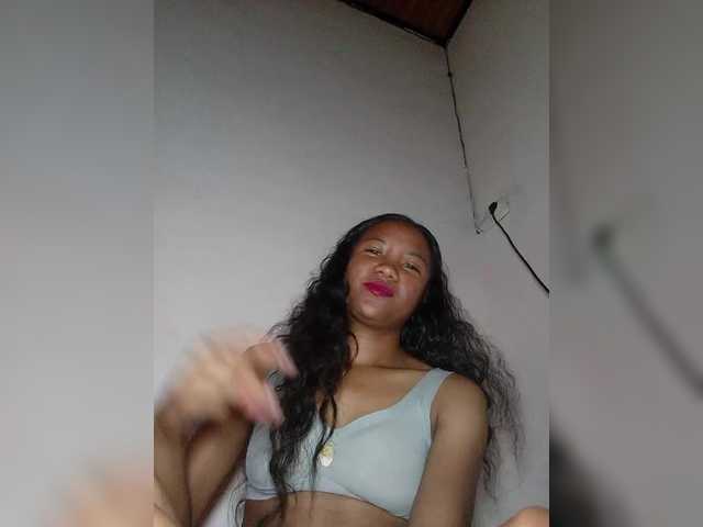 Rosiah01's BongaCams show and profile