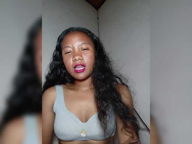 Rosiah01's BongaCams show and profile