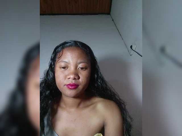 Rosiah01's BongaCams show and profile