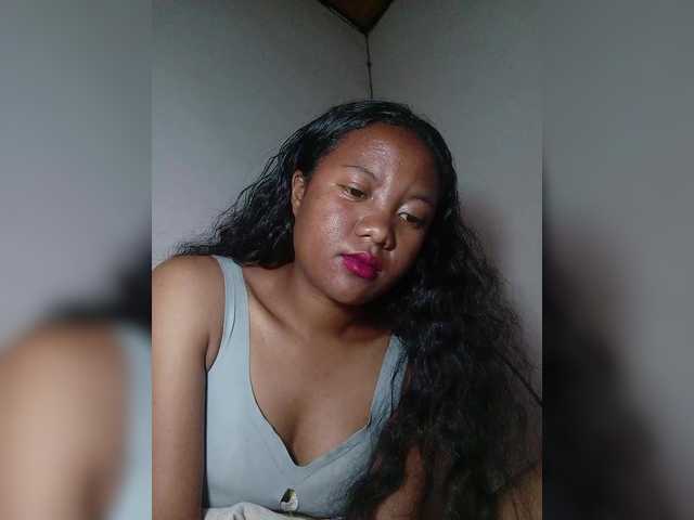 Rosiah01's BongaCams show and profile