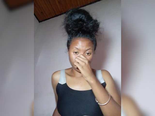 Rosiah01 webcam bongacams model stream image