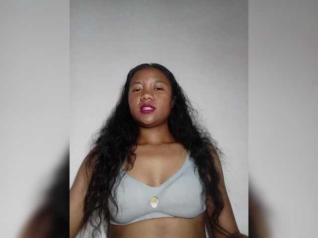 Rosiah01's BongaCams show and profile