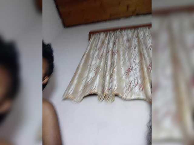 Rosiah01's BongaCams show and profile