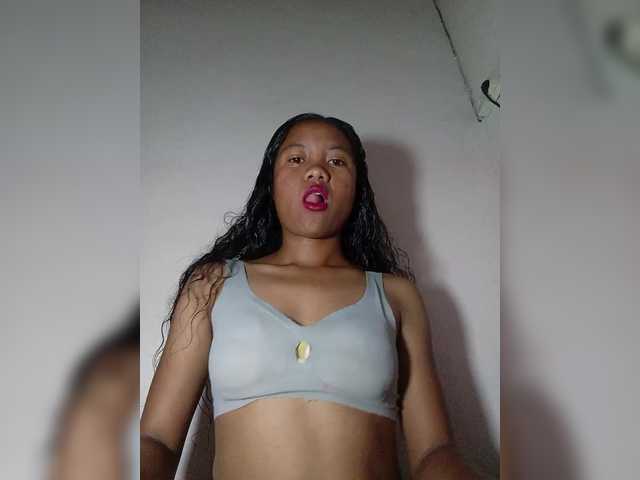 Rosiah01's BongaCams show and profile