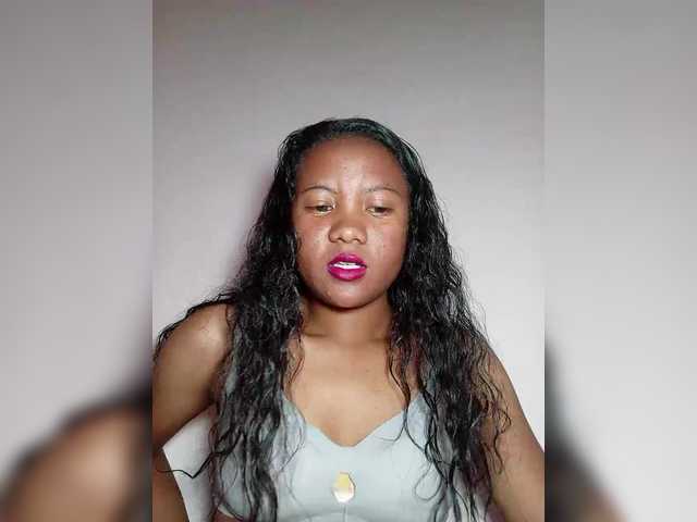 Rosiah01's BongaCams show and profile