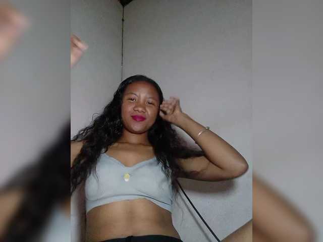 Rosiah01's BongaCams show and profile