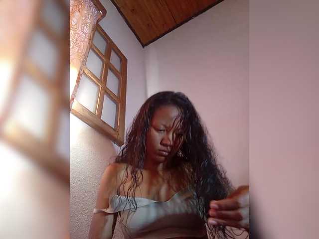 Rosiah01's BongaCams show and profile