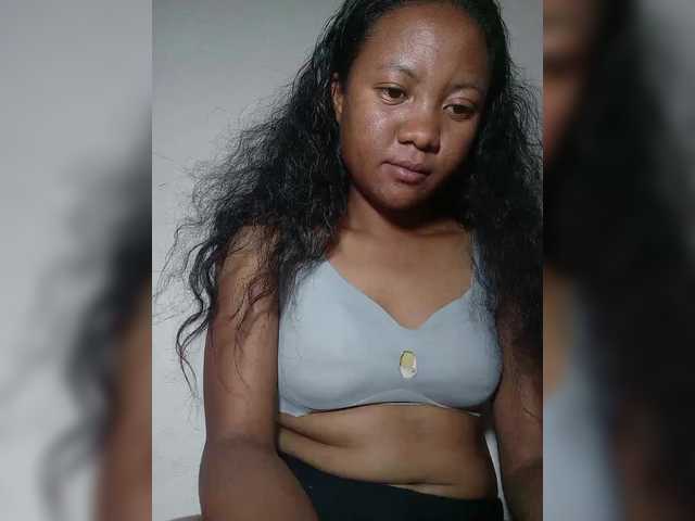 Rosiah01's BongaCams show and profile