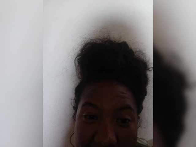 Rosiah01's BongaCams show and profile