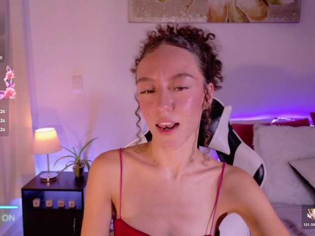 ChloeMoreti's BongaCams show and profile