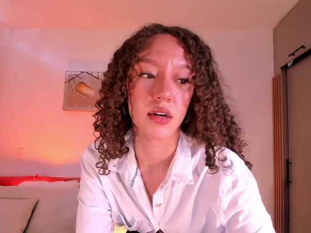 ChloeMoreti's BongaCams show and profile