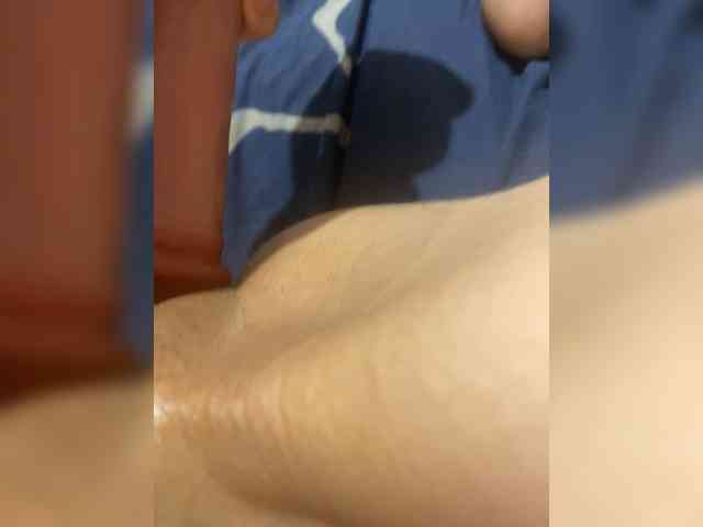 Tvoimalchik111 webcam