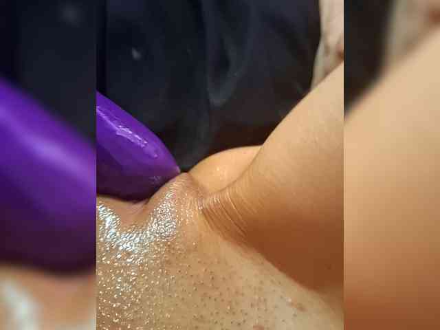 Tvoimalchik111 webcam