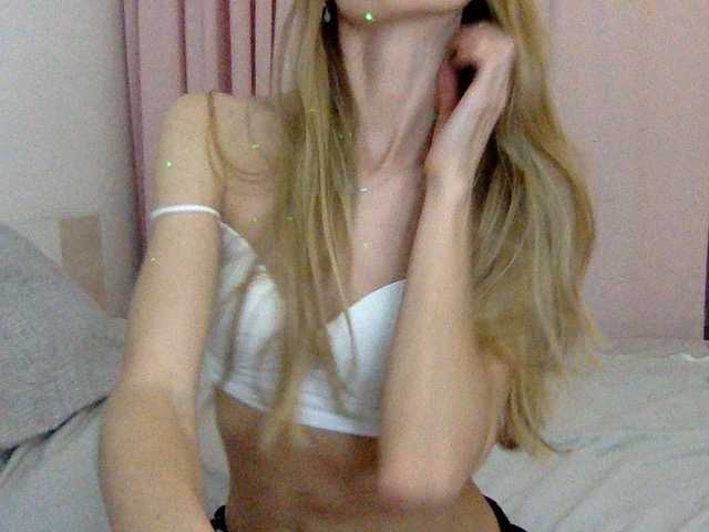 Evangelika Live Cam on BongaCams