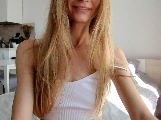 Evangelika Live Cam on BongaCams