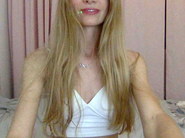 Evangelika's BongaCams show and profile