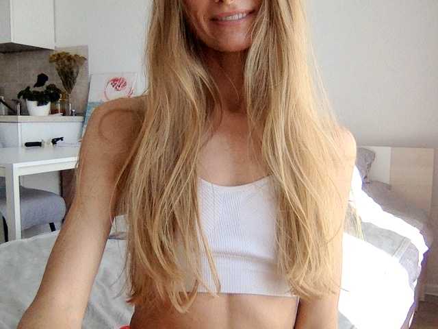 Evangelika's BongaCams show and profile