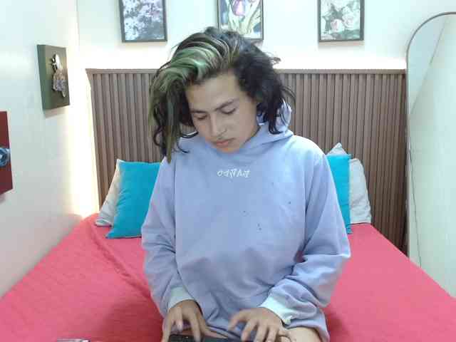 LennyBlade Live Webcam on BongaCams