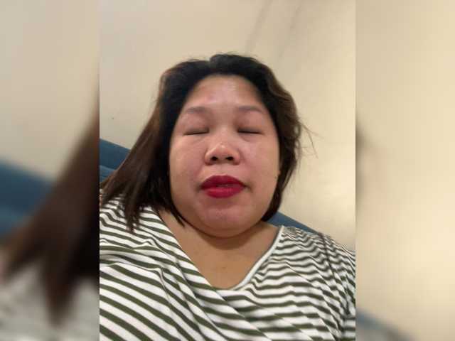 ChubbyBabe31's BongaCams show and profile