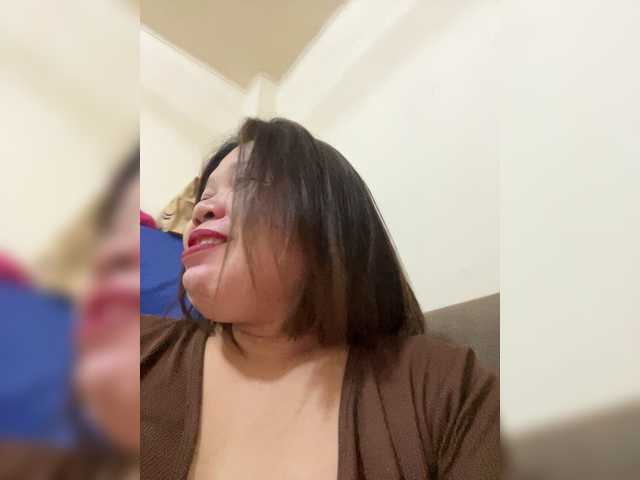 ChubbyBabe31's BongaCams show and profile