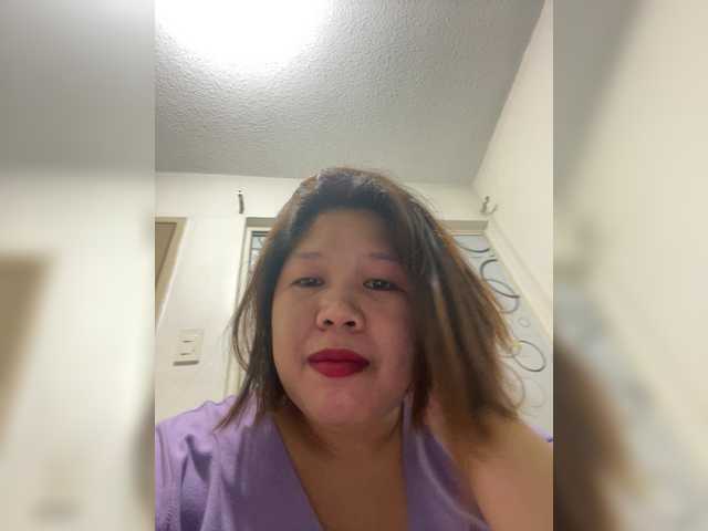 ChubbyBabe31's BongaCams show and profile