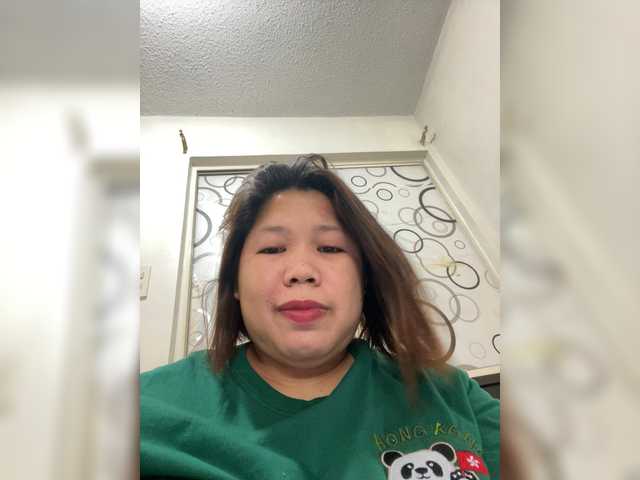 ChubbyBabe31's BongaCams show and profile